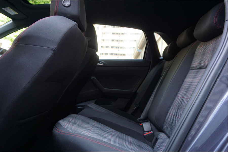 Volkswagen Polo 2.0 TSI GTI Aut7 | PANORAMA | IQ DRIVE | KEYLESS | BEATS | Apple Carplay | Adaptieve cruise control + Lane Departure PLUS (Travel assist) | LED GRILL | Sfeerverlichting