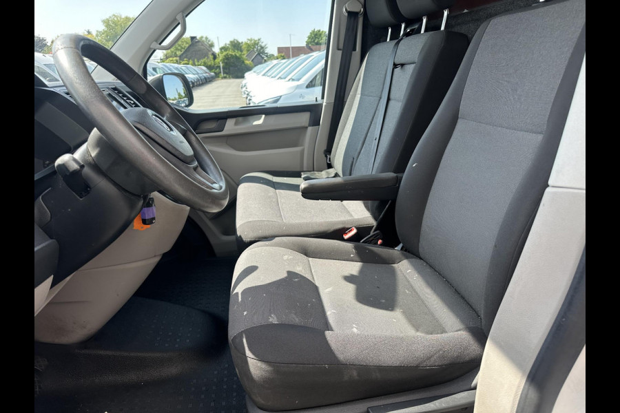 Volkswagen Transporter 2.0 TDI L1H1 Trendline*A/C*CRUISE*NAVI*HAAK*