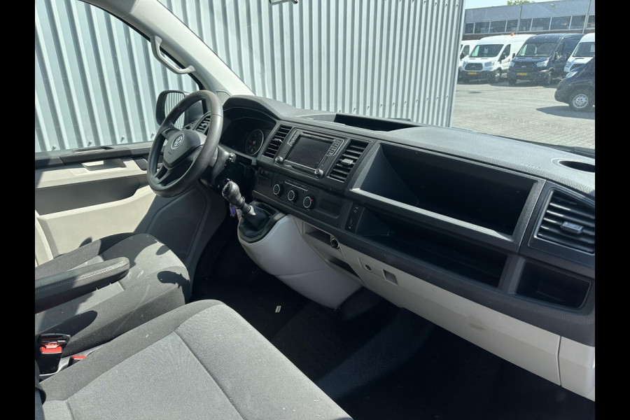 Volkswagen Transporter 2.0 TDI L1H1 Trendline*A/C*CRUISE*NAVI*HAAK*