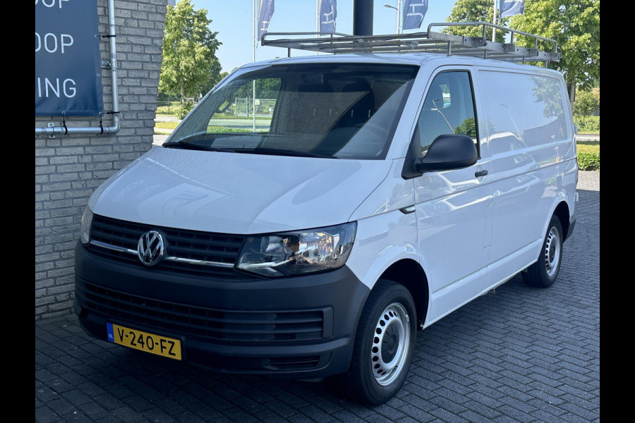 Volkswagen Transporter 2.0 TDI L1H1 Trendline*A/C*CRUISE*NAVI*HAAK*