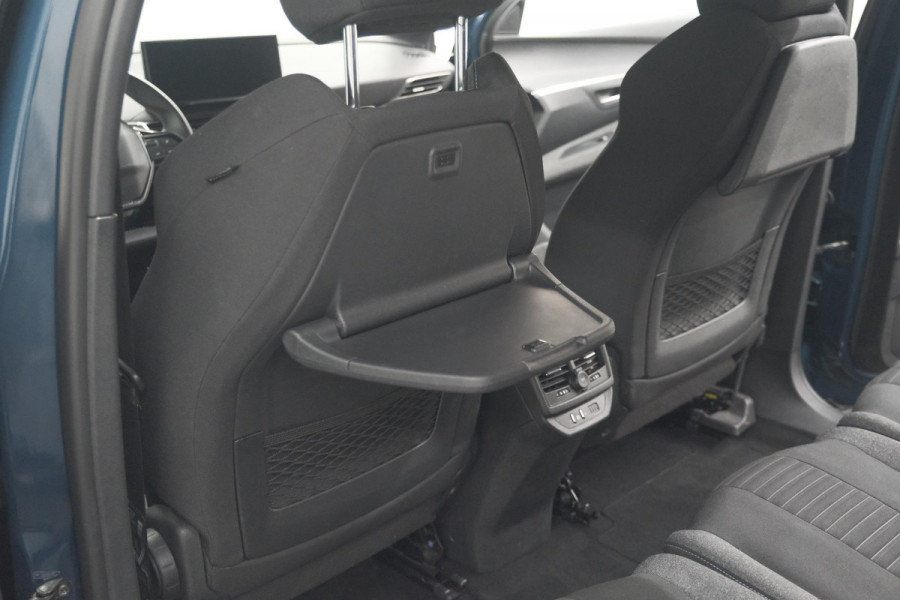 Peugeot 5008 PureTech 130 EAT8 Active Pack | 7 Zitplaatsen | Camera | Navigatie | Apple Carplay | Parkeersensoren