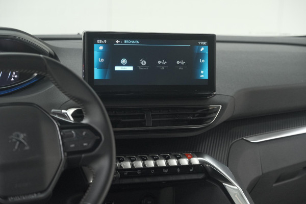 Peugeot 5008 PureTech 130 EAT8 Active Pack | 7 Zitplaatsen | Camera | Navigatie | Apple Carplay | Parkeersensoren