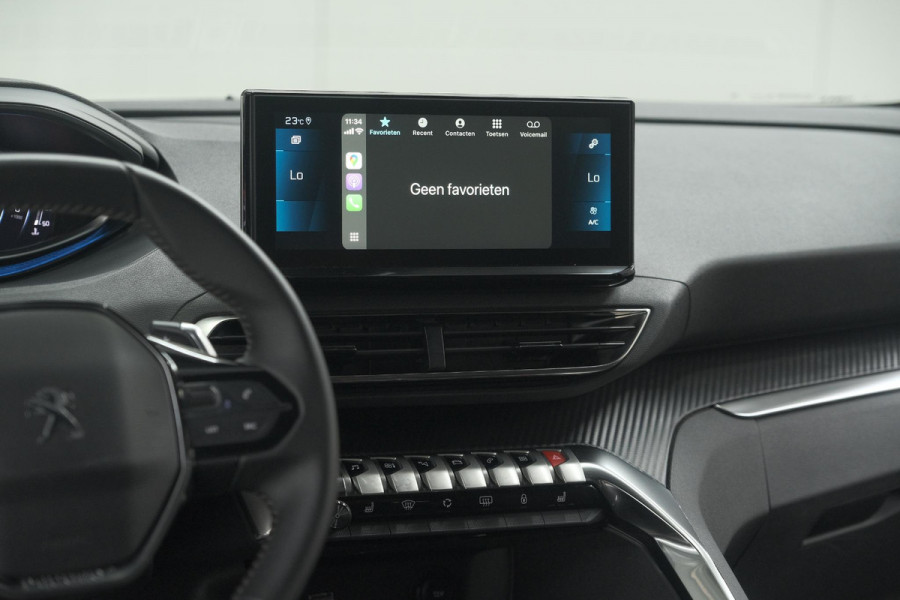 Peugeot 5008 PureTech 130 EAT8 Active Pack | 7 Zitplaatsen | Camera | Navigatie | Apple Carplay | Parkeersensoren