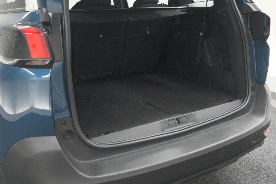 Peugeot 5008 PureTech 130 EAT8 Active Pack | 7 Zitplaatsen | Camera | Navigatie | Apple Carplay | Parkeersensoren
