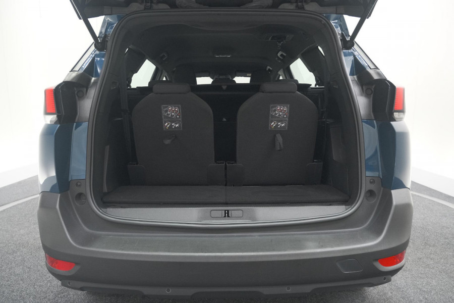 Peugeot 5008 PureTech 130 EAT8 Active Pack | 7 Zitplaatsen | Camera | Navigatie | Apple Carplay | Parkeersensoren