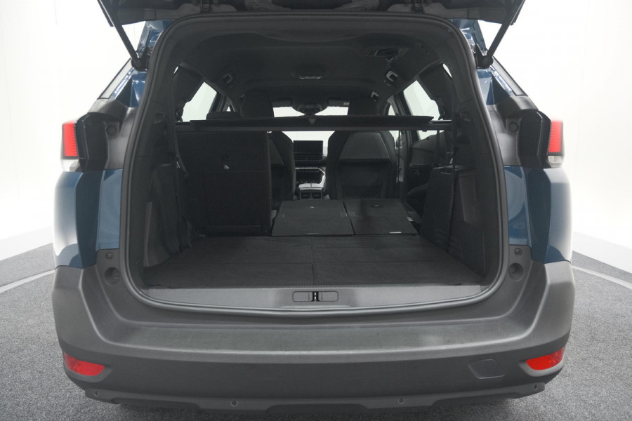Peugeot 5008 PureTech 130 EAT8 Active Pack | 7 Zitplaatsen | Camera | Navigatie | Apple Carplay | Parkeersensoren