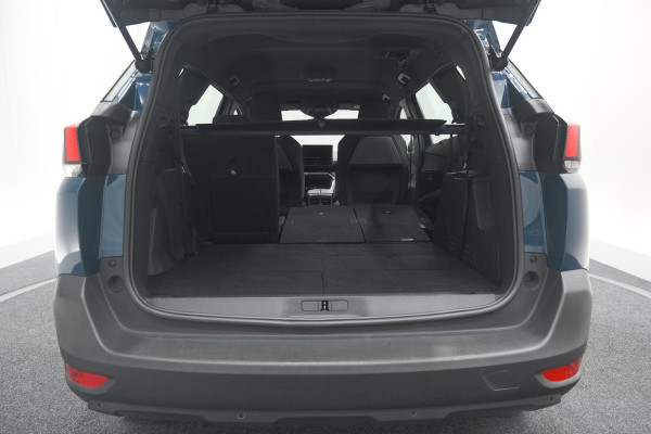Peugeot 5008 PureTech 130 EAT8 Active Pack | 7 Zitplaatsen | Camera | Navigatie | Apple Carplay | Parkeersensoren