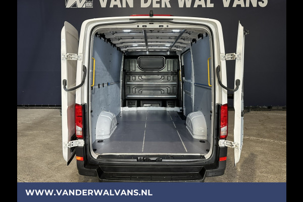 Volkswagen Crafter 2.0 TDI 141pk L3H2 L2H1 Euro6 Airco | Camera | Navigatie | Apple Carplay | Adaptieve Cruisecontrol Android Auto, Parkeersensoren, Stoelverwarming, Bijrijdersbank
