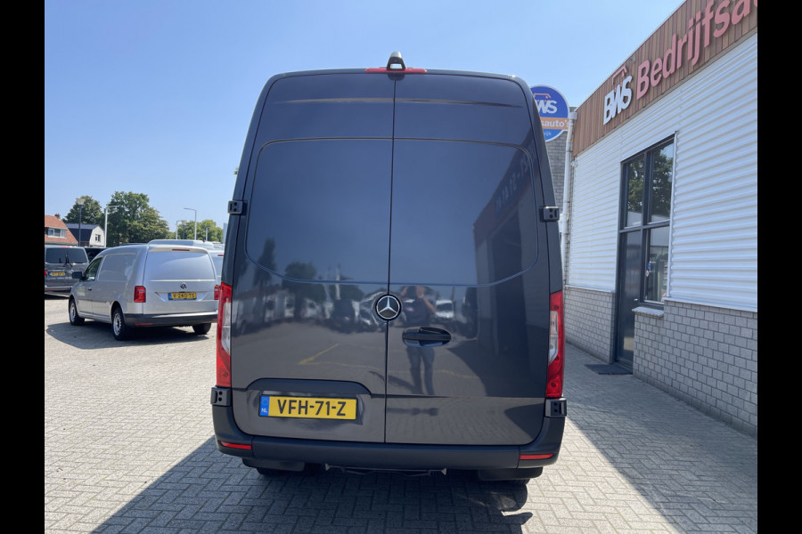 Mercedes-Benz Sprinter 516 2.2 CDI L2H2 dubbellucht / vaste prijs rijklaar € 26.950 ex btw / lease vanaf € 440 / euro 6 / bpm vrij / tegen een meerprijs kunnen wij een trekhaak 3500 kg monteren !