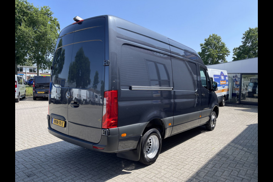 Mercedes-Benz Sprinter 516 2.2 CDI L2H2 dubbellucht / vaste prijs rijklaar € 26.950 ex btw / lease vanaf € 440 / euro 6 / bpm vrij / tegen een meerprijs kunnen wij een trekhaak 3500 kg monteren !
