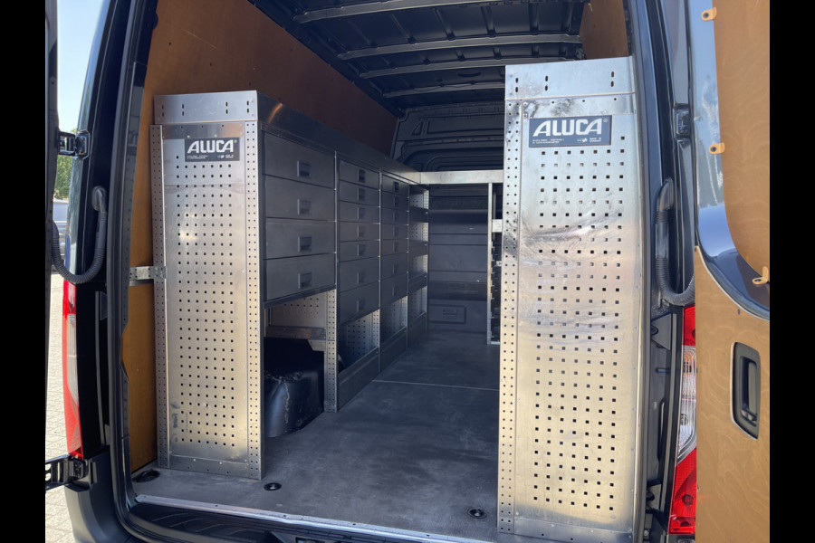 Mercedes-Benz Sprinter 516 2.2 CDI L2H2 dubbellucht / vaste prijs rijklaar € 26.950 ex btw / lease vanaf € 440 / euro 6 / bpm vrij / tegen een meerprijs kunnen wij een trekhaak 3500 kg monteren !