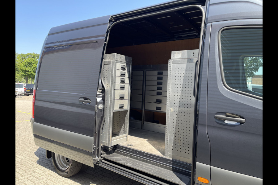 Mercedes-Benz Sprinter 516 2.2 CDI L2H2 dubbellucht / vaste prijs rijklaar € 26.950 ex btw / lease vanaf € 440 / euro 6 / bpm vrij / tegen een meerprijs kunnen wij een trekhaak 3500 kg monteren !