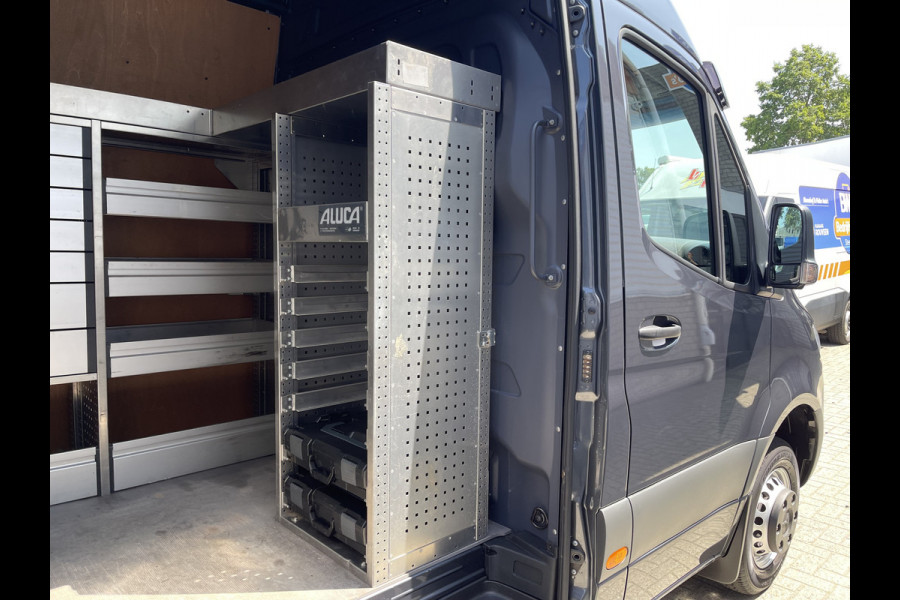 Mercedes-Benz Sprinter 516 2.2 CDI L2H2 dubbellucht / vaste prijs rijklaar € 26.950 ex btw / lease vanaf € 440 / euro 6 / bpm vrij / tegen een meerprijs kunnen wij een trekhaak 3500 kg monteren !