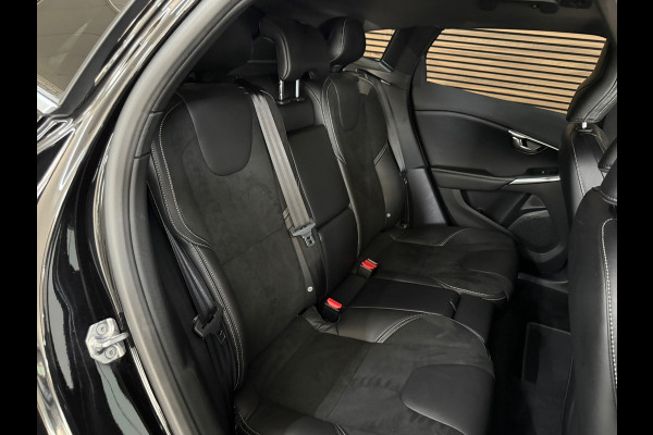 Volvo V40 2.0 T5 245 PK R-Design | BLIS | Adaptive Cruise Control | Navigatie