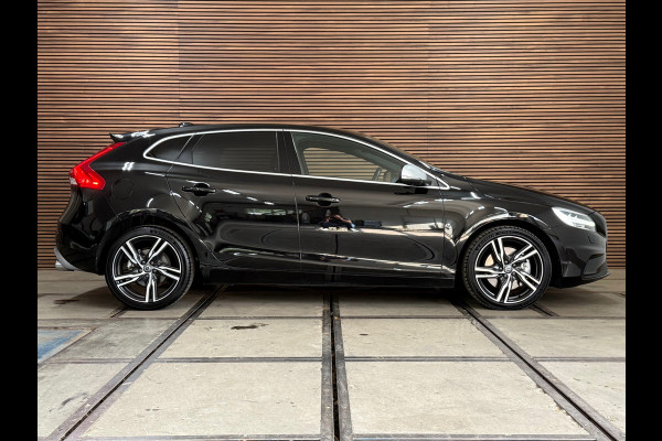 Volvo V40 2.0 T5 245 PK R-Design | BLIS | Adaptive Cruise Control | Navigatie