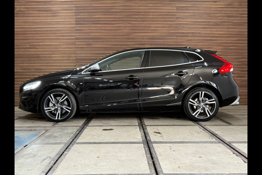 Volvo V40 2.0 T5 245 PK R-Design | BLIS | Adaptive Cruise Control | Navigatie