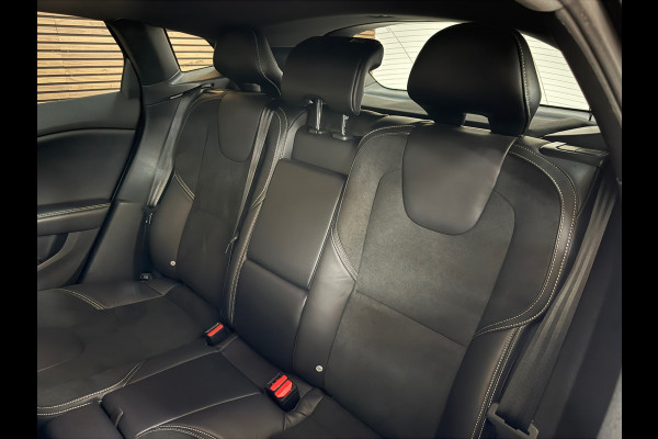 Volvo V40 2.0 T5 245 PK R-Design | BLIS | Adaptive Cruise Control | Navigatie