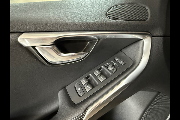 Volvo V40 2.0 T5 245 PK R-Design | BLIS | Adaptive Cruise Control | Navigatie