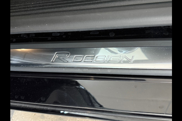 Volvo V40 2.0 T5 245 PK R-Design | BLIS | Adaptive Cruise Control | Navigatie