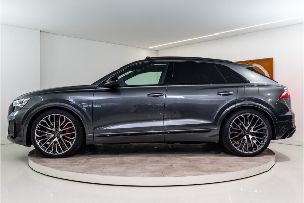 Audi Q8 60 TFSI E Quattro S-Edition Competition 490PK FACELIFT | 2025 PER DIRECT LEVERBAAR | 5 Jaar Garantie | BOMVOL!