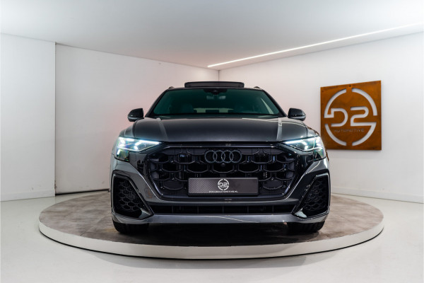Audi Q8 60 TFSI E Quattro S-Edition Competition 490PK FACELIFT | 2025 PER DIRECT LEVERBAAR | 5 Jaar Garantie | BOMVOL!