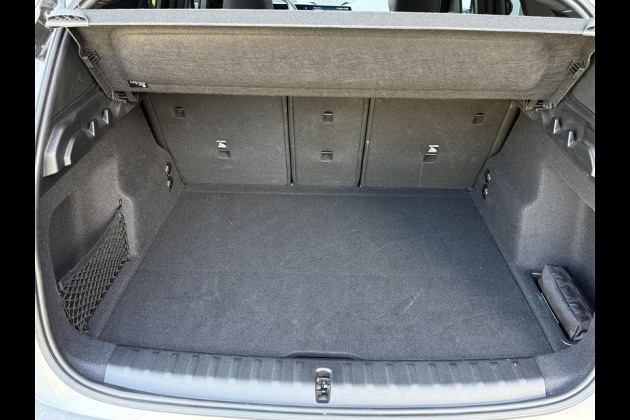 BMW X1 sDrive20i M-sport|Pano|LED|VOL