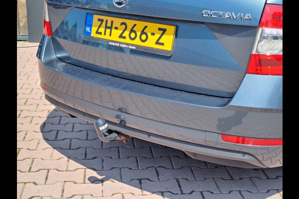 Škoda Octavia Combi 1.0 TSI Greentech Ambition Business | LED | Trekhaak | Navi | PDC | App-connect |