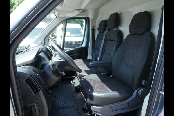 Peugeot Boxer 2.2 BlueHDi 120PK, L2H2, Airco