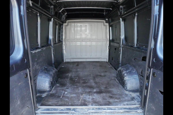 Peugeot Boxer 2.2 BlueHDi 120PK, L2H2, Airco