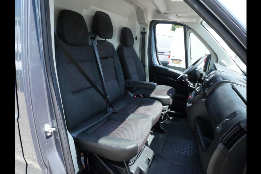 Peugeot Boxer 2.2 BlueHDi 120PK, L2H2, Airco