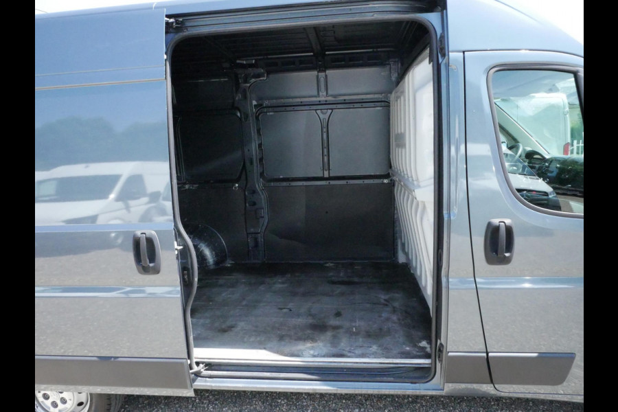 Peugeot Boxer 2.2 BlueHDi 120PK, L2H2, Airco