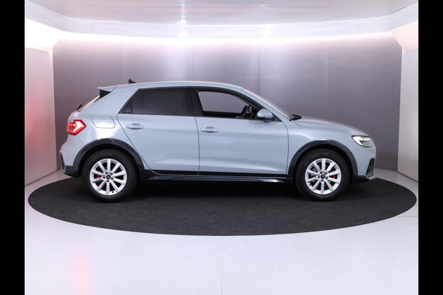 Audi A1 allstreet 30 TFSI Advanced edition 116pk S-tronic | Lederen bekleding | Sonos Audio | Dynamic pakket | 17 inch Lichtmetalen velgen