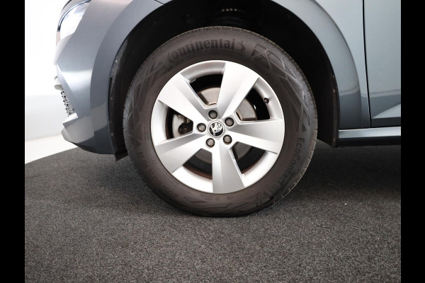 Škoda Kamiq 1.0 TSI Ambition 110 PK | Navigatie via app | Parkeersensoren | LM velgen |