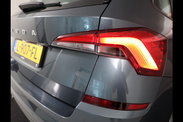 Škoda Kamiq 1.0 TSI Ambition 110 PK | Navigatie via app | Parkeersensoren | LM velgen |