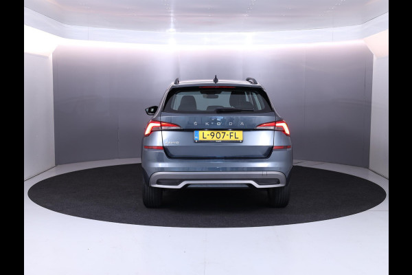 Škoda Kamiq 1.0 TSI Ambition 110 PK | Navigatie via app | Parkeersensoren | LM velgen |