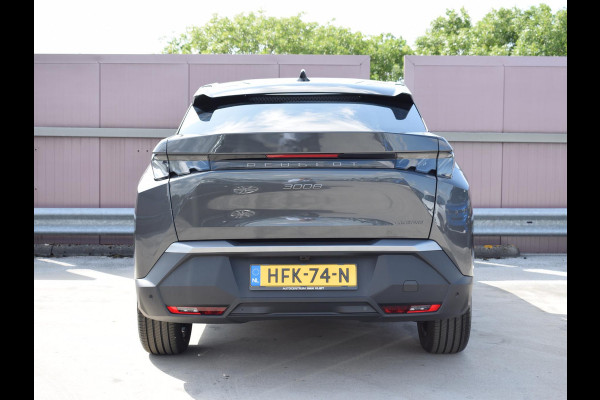 Peugeot 3008 1.2 Hybrid 136 GT SCHUIFDAK | ELEKTRISCHE STOEL- EN ACHTERKLEP BEDIENING | NAVI & CARPLAY | 360° CAMERA