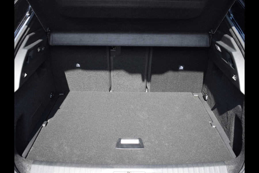 Peugeot 3008 1.2 Hybrid 136 GT SCHUIFDAK | ELEKTRISCHE STOEL- EN ACHTERKLEP BEDIENING | NAVI & CARPLAY | 360° CAMERA
