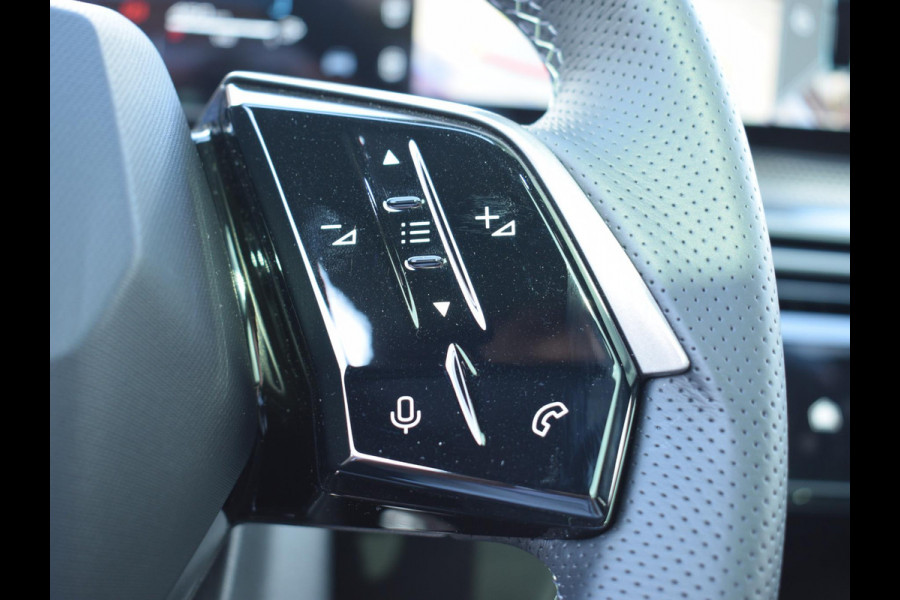 Peugeot 3008 1.2 Hybrid 136 GT SCHUIFDAK | ELEKTRISCHE STOEL- EN ACHTERKLEP BEDIENING | NAVI & CARPLAY | 360° CAMERA