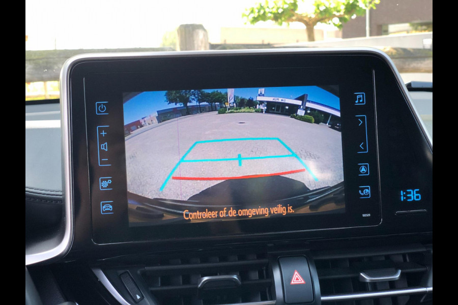 Toyota C-HR 1.8 Hybrid Dynamic | Navi, Cruise, Clima, Stoelverw., DAB, Camera | NAP |