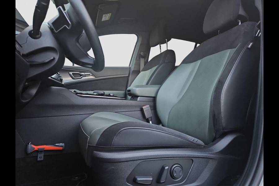 Kia Sportage 1.6 T-GDi Hybrid Dark Edition | Elektr. Stoelen | Adapt. Cruise | Stoel- en Stuurverwarming | Navi | Camera |