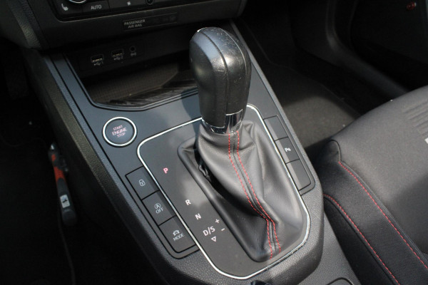 Seat Ibiza 1.0 TSI FR Business Intense PANO, CAMERA, BEATS, STOELVW