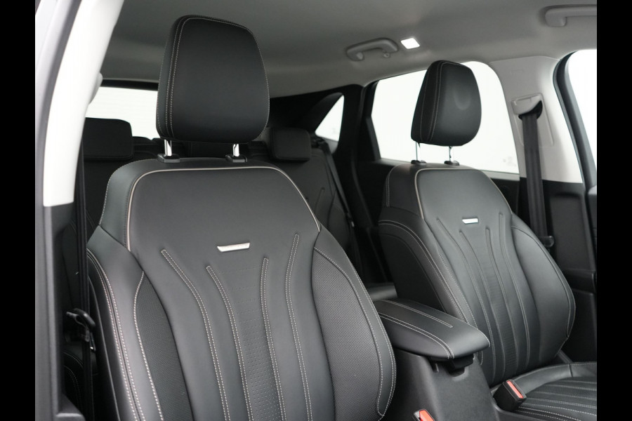 Ford Kuga 2.5 Vignale Plug In Hybrid 225pk PHEV | Lederen Sportstoelen Memory | Adaptive Cruise | Bang & Olufsen | Navigatie | Camera | Apple Carplay | Virtual | DAB | L.M. 20" | LED Koplampen |