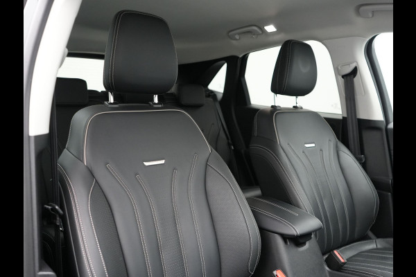 Ford Kuga 2.5 Vignale Plug In Hybrid 225pk PHEV | Lederen Sportstoelen Memory | Adaptive Cruise | Bang & Olufsen | Navigatie | Camera | Apple Carplay | Virtual | DAB | L.M. 20" | LED Koplampen |