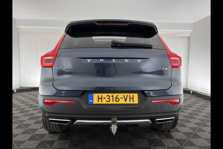 Volvo XC40 1.5 T5 Twin Engine Inscription (INCL-BTW) *PANO | LUXURY-LEATHER | FULL-LED | HARMAN/KARDON-AUDIO | DIGI-COCKPIT | HEATED-COMFORTSEATS | NAVI-FULLMAP | CARPLAY | TOWBAR | 19''ALU*