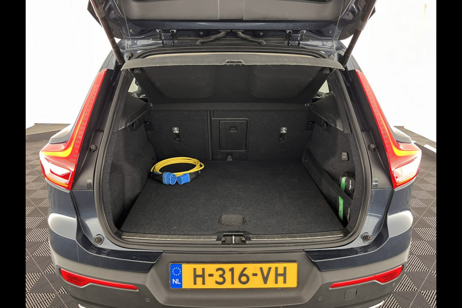 Volvo XC40 1.5 T5 Twin Engine Inscription (INCL-BTW) *PANO | LUXURY-LEATHER | FULL-LED | HARMAN/KARDON-AUDIO | DIGI-COCKPIT | HEATED-COMFORTSEATS | NAVI-FULLMAP | CARPLAY | TOWBAR | 19''ALU*