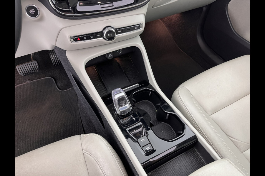 Volvo XC40 1.5 T5 Twin Engine Inscription (INCL-BTW) *PANO | LUXURY-LEATHER | FULL-LED | HARMAN/KARDON-AUDIO | DIGI-COCKPIT | HEATED-COMFORTSEATS | NAVI-FULLMAP | CARPLAY | TOWBAR | 19''ALU*