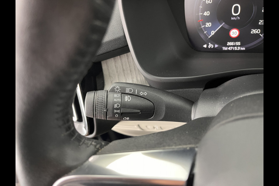 Volvo XC40 1.5 T5 Twin Engine Inscription (INCL-BTW) *PANO | LUXURY-LEATHER | FULL-LED | HARMAN/KARDON-AUDIO | DIGI-COCKPIT | HEATED-COMFORTSEATS | NAVI-FULLMAP | CARPLAY | TOWBAR | 19''ALU*