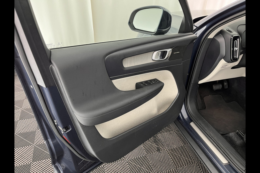 Volvo XC40 1.5 T5 Twin Engine Inscription (INCL-BTW) *PANO | LUXURY-LEATHER | FULL-LED | HARMAN/KARDON-AUDIO | DIGI-COCKPIT | HEATED-COMFORTSEATS | NAVI-FULLMAP | CARPLAY | TOWBAR | 19''ALU*