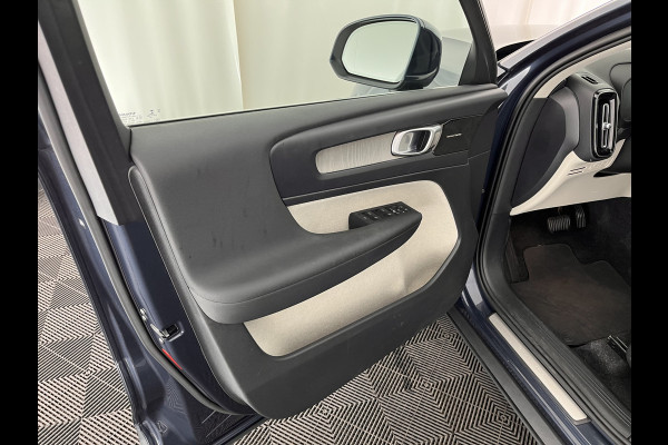 Volvo XC40 1.5 T5 Twin Engine Inscription (INCL-BTW) *PANO | LUXURY-LEATHER | FULL-LED | HARMAN/KARDON-AUDIO | DIGI-COCKPIT | HEATED-COMFORTSEATS | NAVI-FULLMAP | CARPLAY | TOWBAR | 19''ALU*