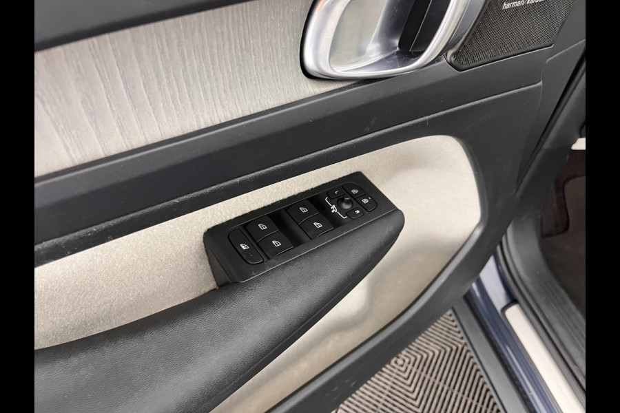 Volvo XC40 1.5 T5 Twin Engine Inscription (INCL-BTW) *PANO | LUXURY-LEATHER | FULL-LED | HARMAN/KARDON-AUDIO | DIGI-COCKPIT | HEATED-COMFORTSEATS | NAVI-FULLMAP | CARPLAY | TOWBAR | 19''ALU*